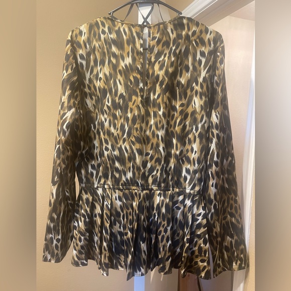 Kardashian collection peplum Blouse Size L - Picture 4 of 5